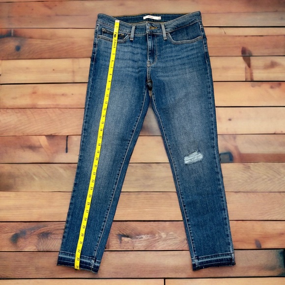 Levi's 711 Skinny Jeans - Picture 4 of 7